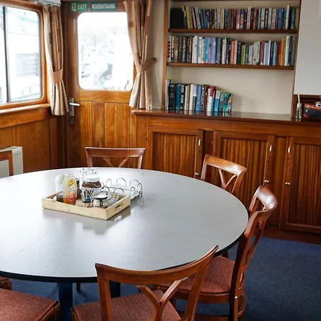מלון Hotelboat Angeline *