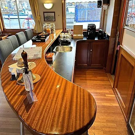 Hotelboat Angeline Hotel Amsterdam