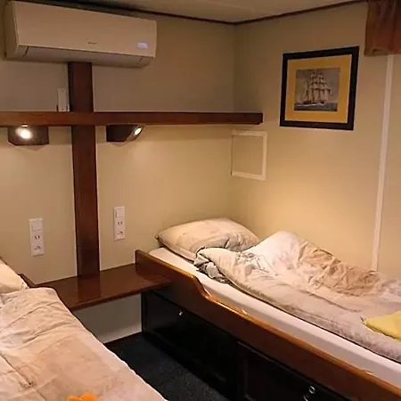 Hotelboat Angeline Hotel *