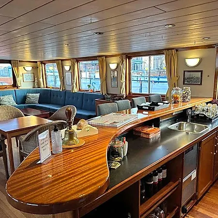 Hotelboat Angeline Hotel