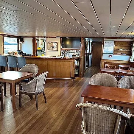 Hotelboat Angeline Amsterdam
