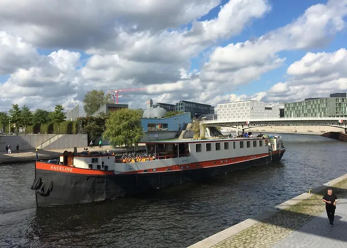 Hotel Hotelboat Angeline *