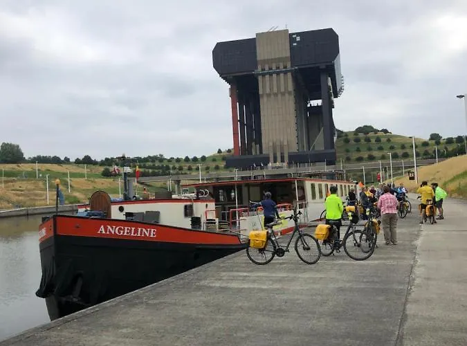 Hotelboat Angeline Hotel *