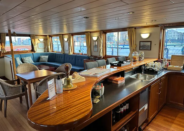 Hotelboat Angeline Hotel